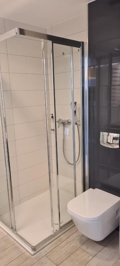 Apartamenty Czarna Gora Is28 Sienna  Exterior photo